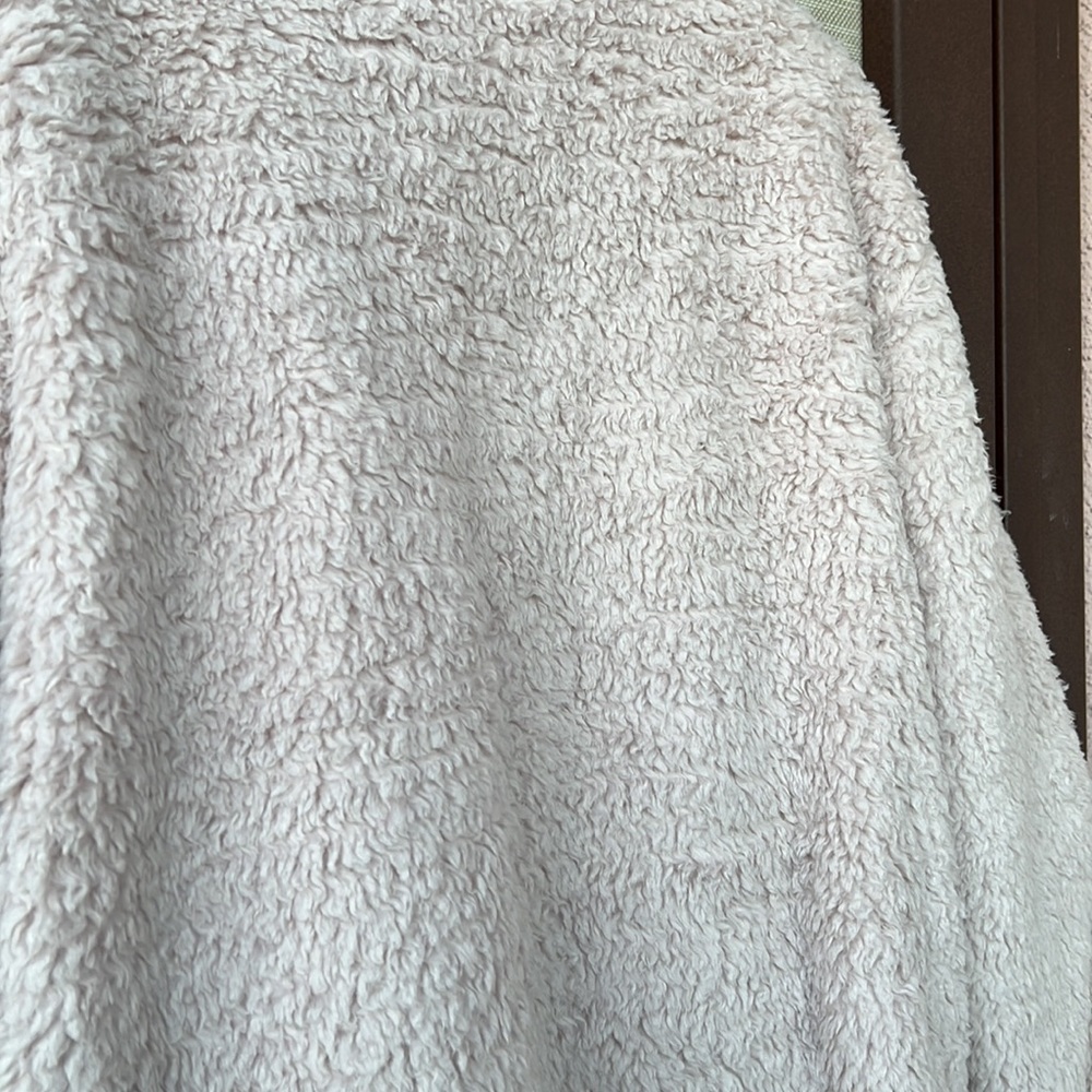 🧸 New Gap Super Soft Teddy Sherpa Sweatshirt 🧸 - Picture 9 of 10